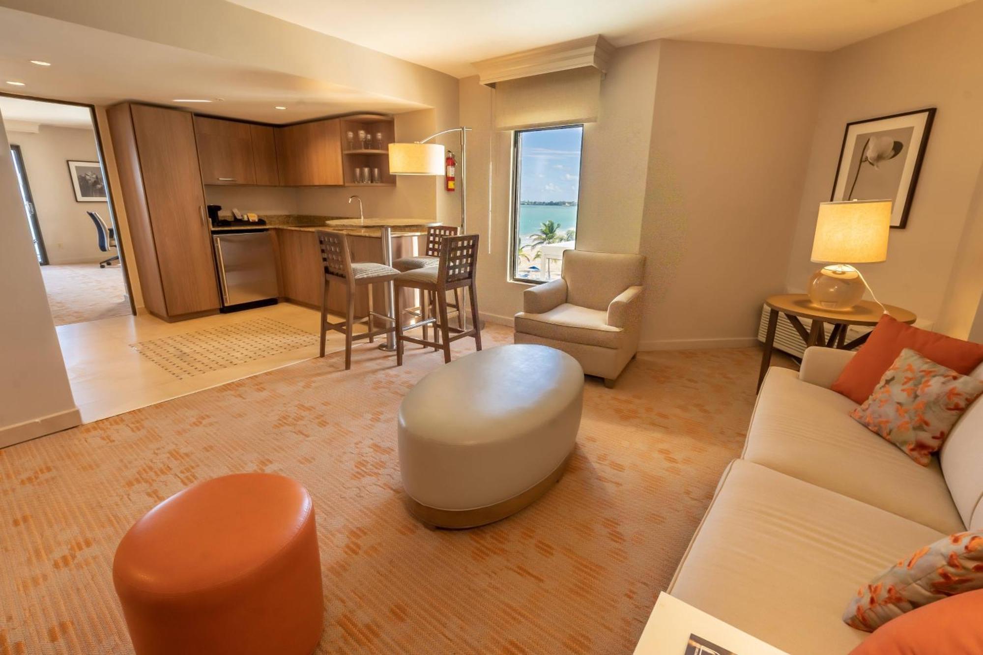 Courtyard By Marriott Isla Resort 4*