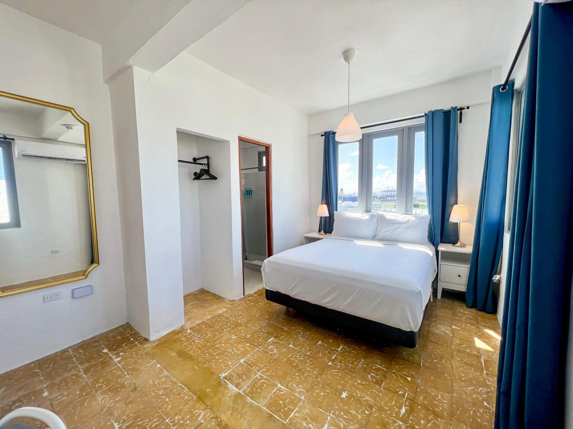 Hotel Urbana 3*