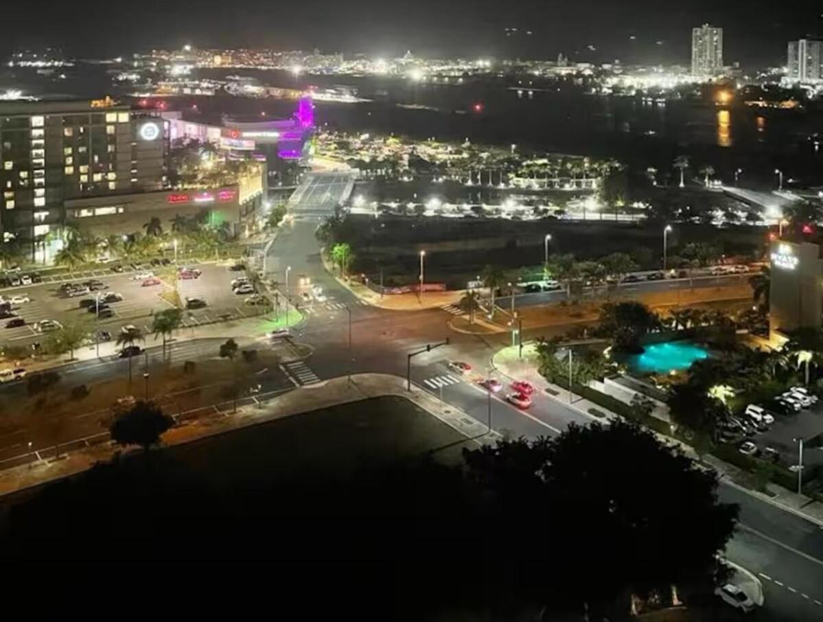 Front To Convention Center And Tmobil District *