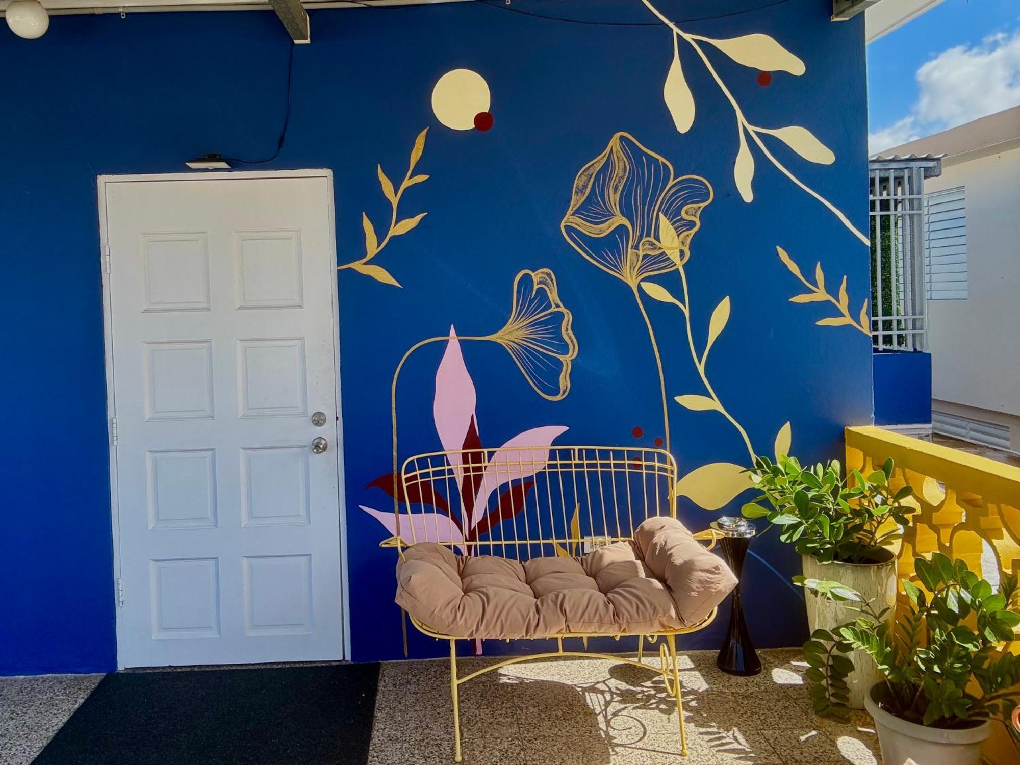Urban Tropical Oasis In San Juan