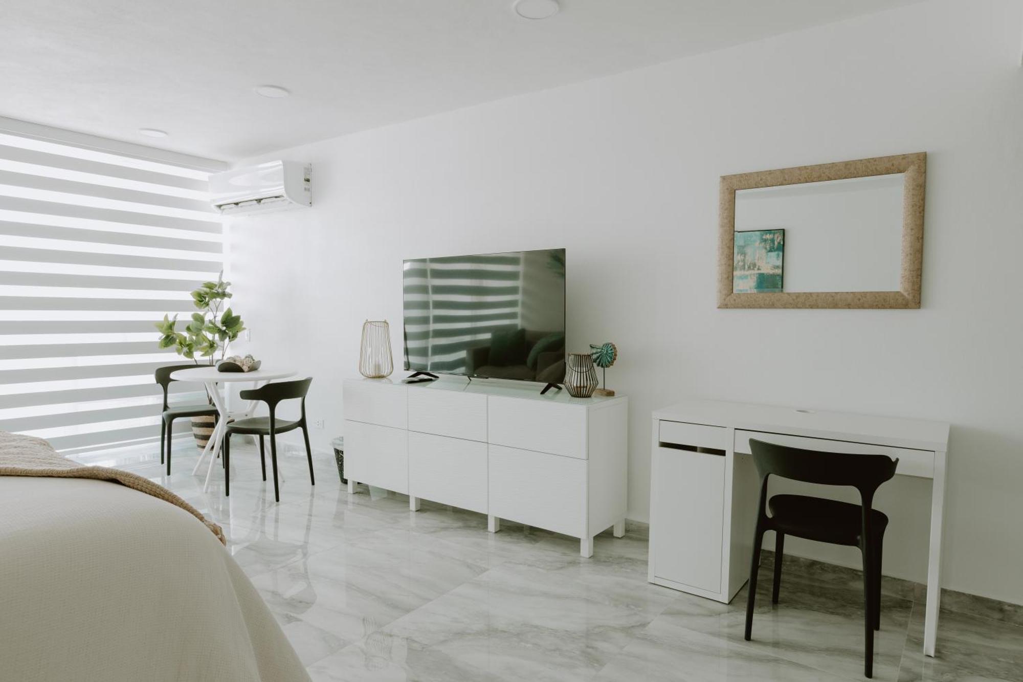 Esj Exclusive Beachfront Apartment *