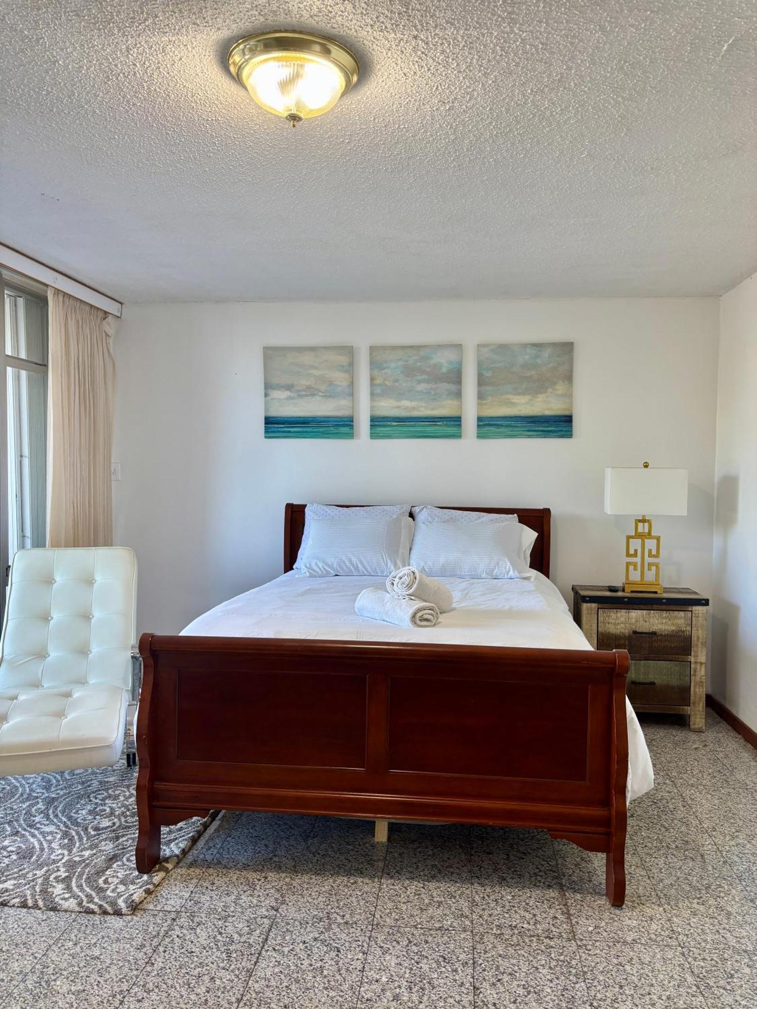 Oceanfront Isla 2b 2b Paradise Getaway Apartment