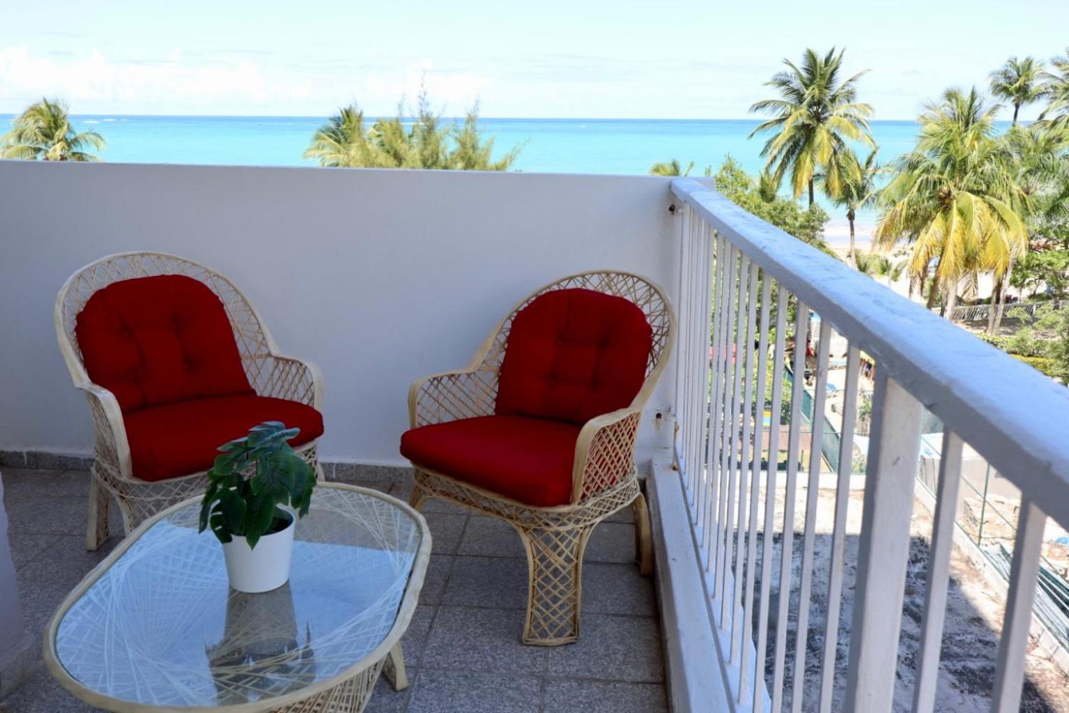 Apartment Oceanfront Isla 2b 2b Paradise Getaway