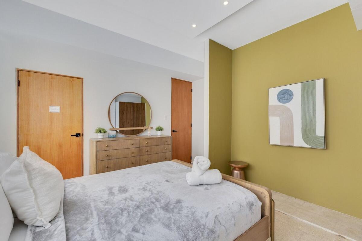 New! Modern 3Br Near Beach & Nightlife Apartment *
