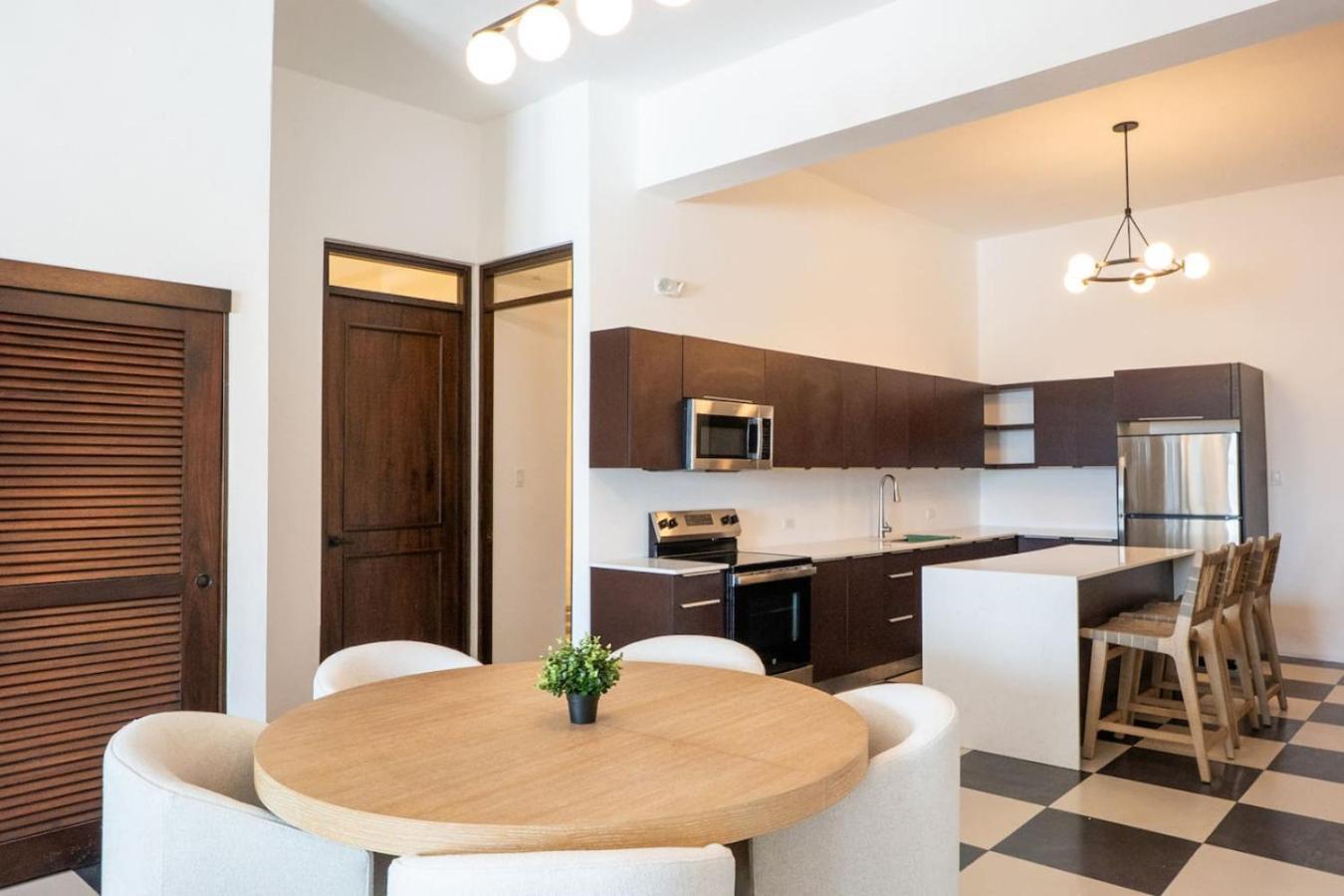 Apartment 2bedroom Apt. Old Sf3 *