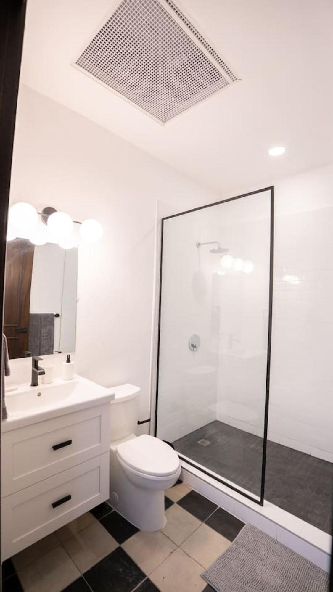 Apartment 2bedroom Apt. Old Sf3 *