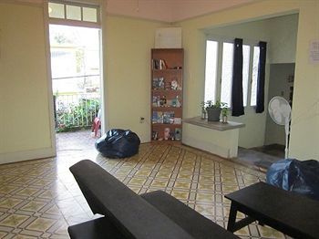 H1 Miramar Hostel *
