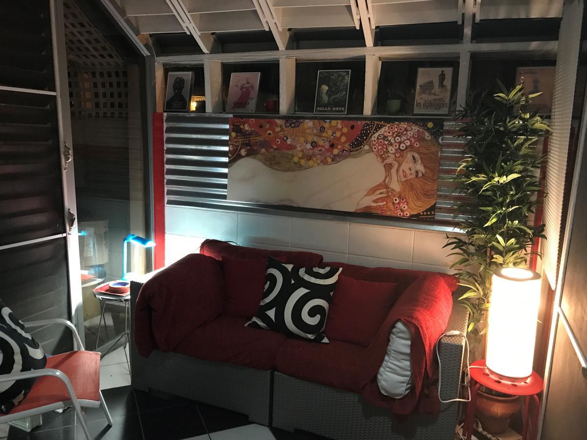 Apartment Lovely 1 Bedroom By Beach *