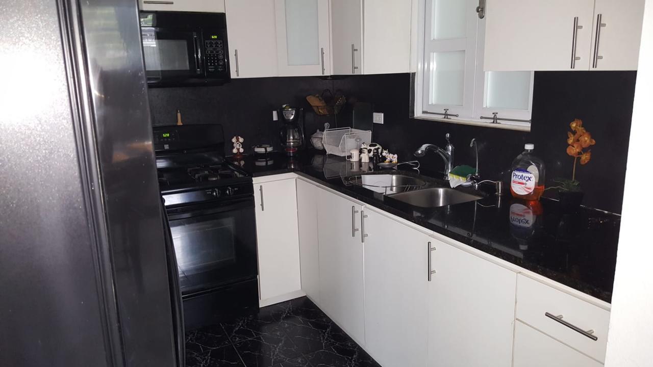 Black & White Comfort House Holiday home *