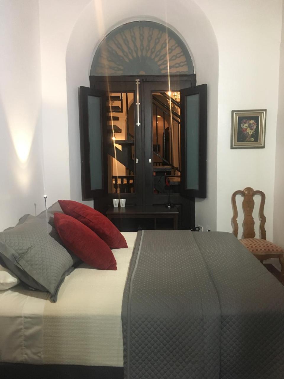 352 Boutique Inn