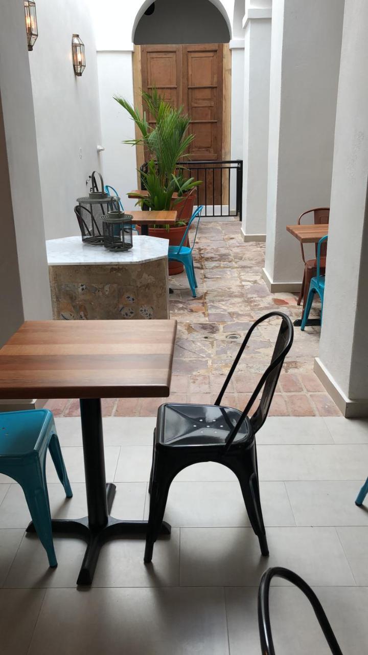 352 Boutique Inn 3*