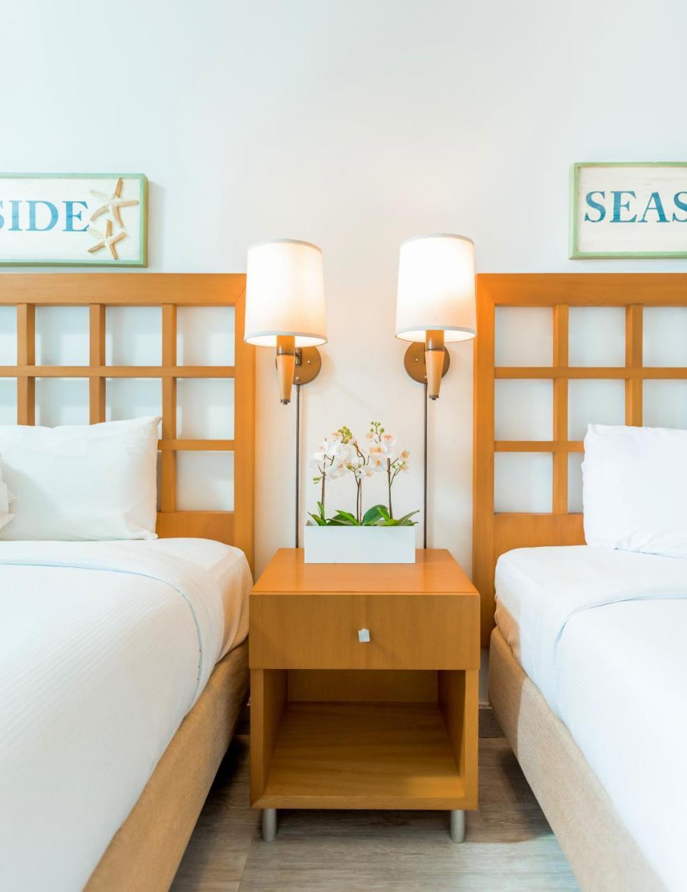 Condado Lagoon At Paseo Caribe 3*