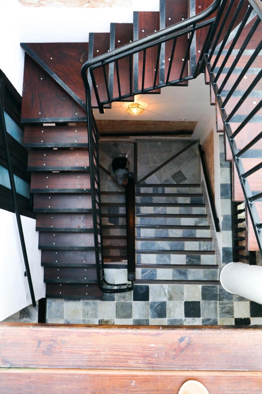 Inn 352 Boutique