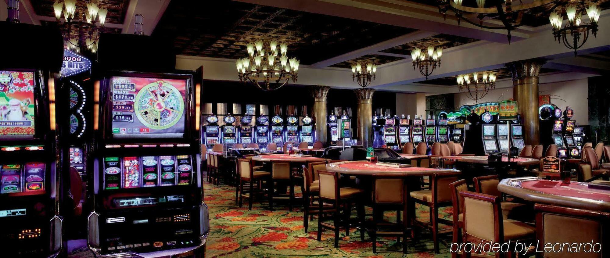 The Ritz-carlton,