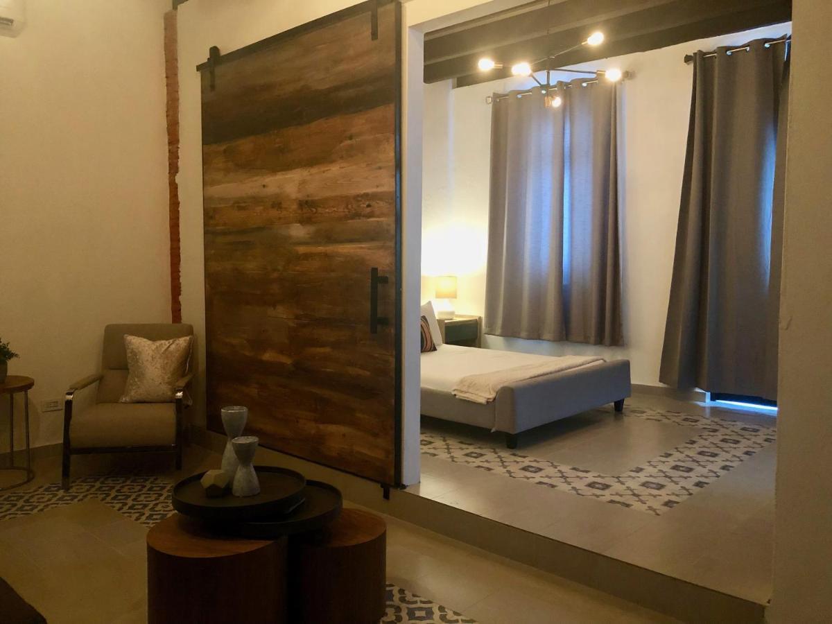 Modern In Old Town - Calle Luna Osj Apartment *