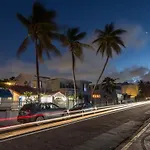 Tres Palmas Inn