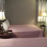 Aponte-Walking Distance To Ocean Park Beach, Restaurants, Bars, Trendy Calle Loiza