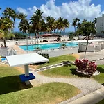 Hobie Oceanfront Apartment At Isla Verde