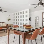 2 Bed, 2 Bath Condado Beach Apt With Parking Apts