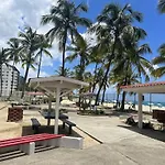 Relaxing Beach Condo-5 Mins From Airport