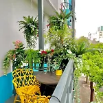 1202 Ponce De Leon Suites