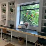Pr1654-5 Private Rm W Keypad Qn Bed Balcony Easyparking