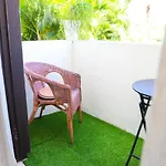 Pr1654-5 Private Rm W Keypad Qn Bed Balcony Easyparking