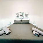Picaflor 1 Lovely Comfy Apt W/ King & Sofa Bed