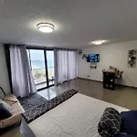 Coral Beach Studio W/ Ocean View