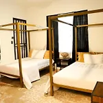 Private Rooms In Duplex Home 4 Bath Fq Beds 1-3Ppl