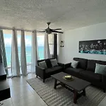 Gorgeous Ocean View 1Br W/Beach Acess & Pool