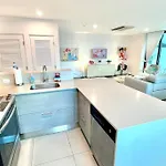 Modern 1250Sqft Luxury Condo At Ciudadela