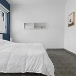 Beach House With Nice Pool Free Parking