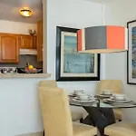 Apartamento Con Vistas Al Mar Isla Verde Puerto Rico