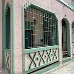 Chic And Classic Apartment In Santurce Apt 5
