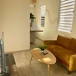 Chic And Sunny Apartment In Santuce With Parking Apt 7
