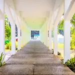 Foxwoods Casino & Beachfront Bliss- Isla Verde Escape