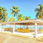 Sunset Paradise Cozy Beachfront Escape - Isla Verde