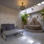 O:Live Boutique Hotel, A Small Luxury Hotel Of The World (Adults Only)