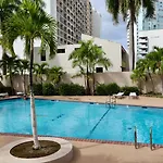 Downtown Isla Verde Luxe Apartment With Pool