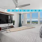 Fully Remodeled 3-Bedroom 2 Full Baths ! On Whtsapp ! Check The Number From The Photos! Condo !