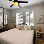 Condado 4 Bed 3 Bath Sleeps 8 Jacuzzi & Free Parking