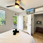 Condado 4 Bed 3 Bath Sleeps 8 Jacuzzi & Free Parking