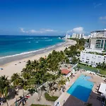 Steps From Foxwoods Casino- Beachfront Stay With Pools