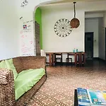 Hostel H1 Miramar