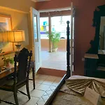 The Gallery Inn