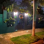 Isla Verde By The Beach Guest House
