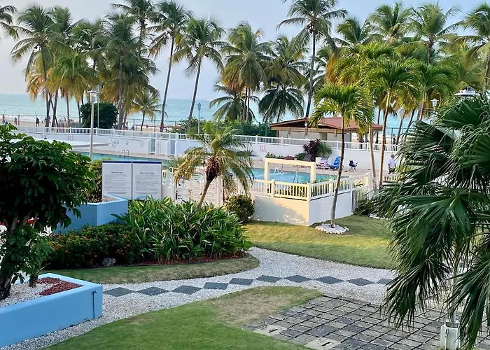 Hobie Oceanfront Apartment At Isla Verde