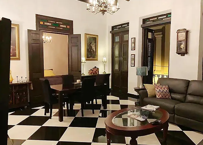 San Juan Colonial Apartment