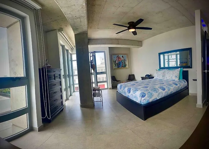 Spacious Loft-Sea View By Stay Here Pr